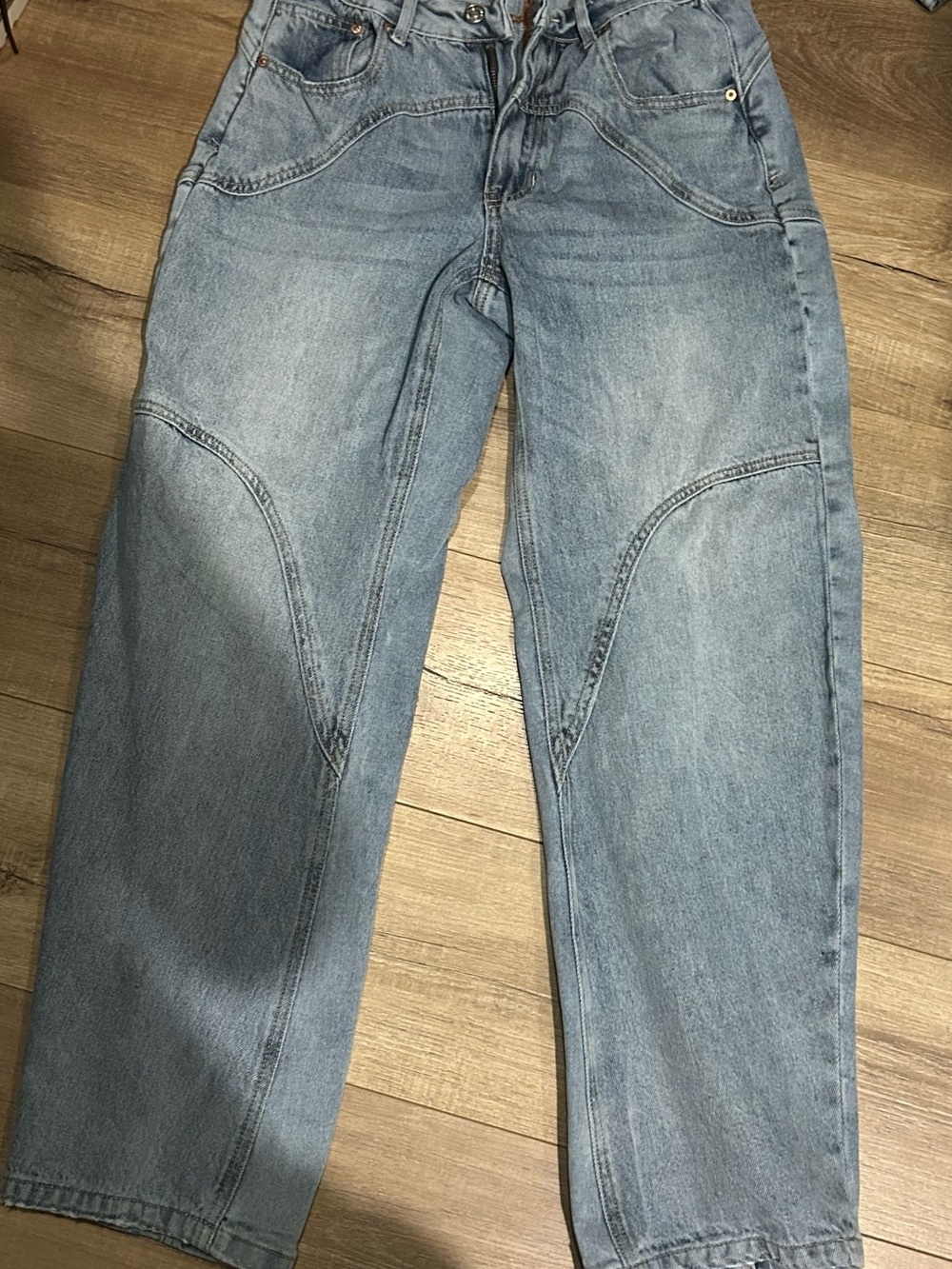 Men's Light Blue Denim Jeans - Classic Casual Fit